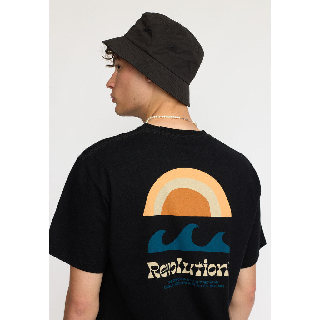 Revolution Printed T-shirt T-Shirts Black