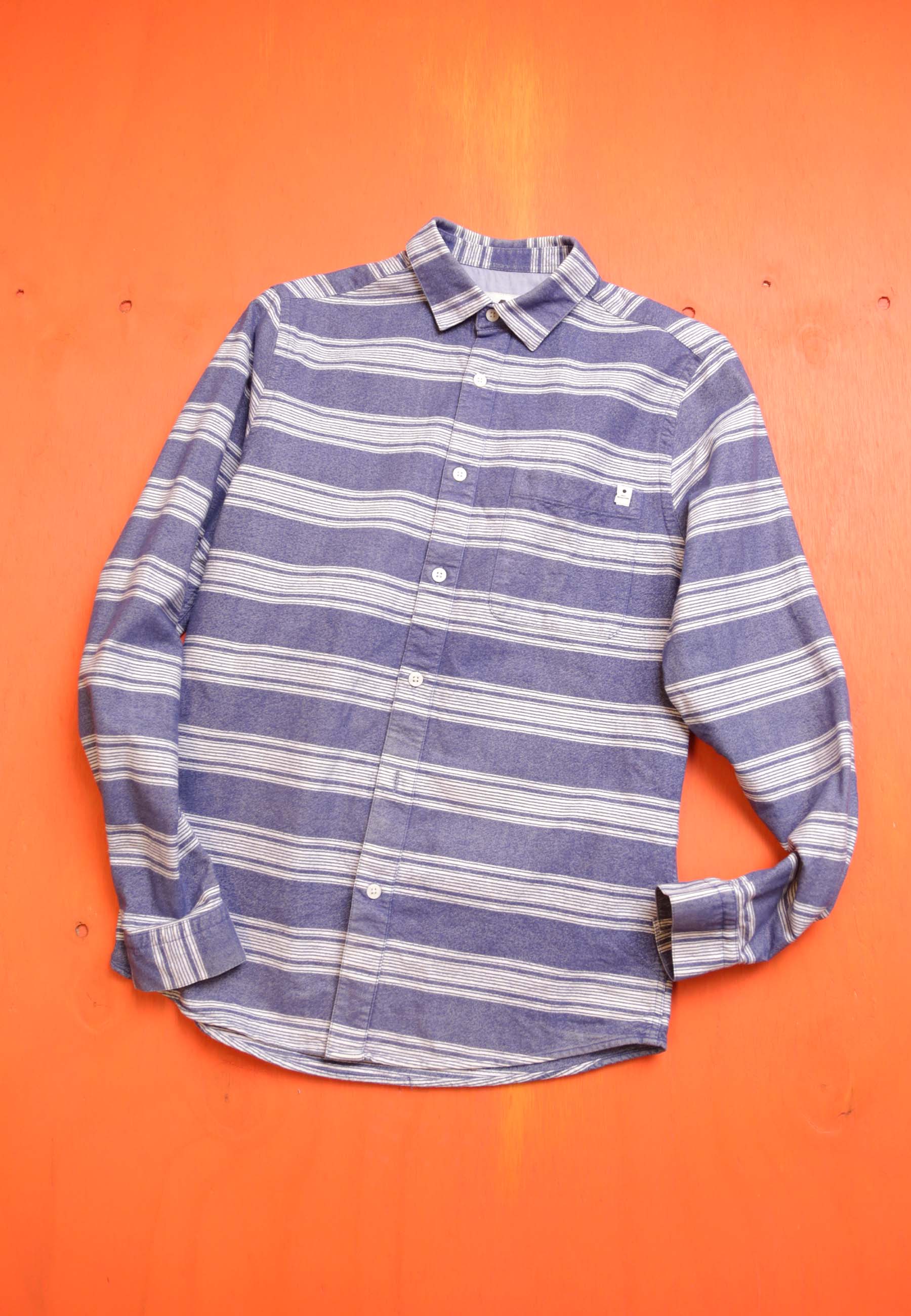 Revolution Shirt Vintaged Navy