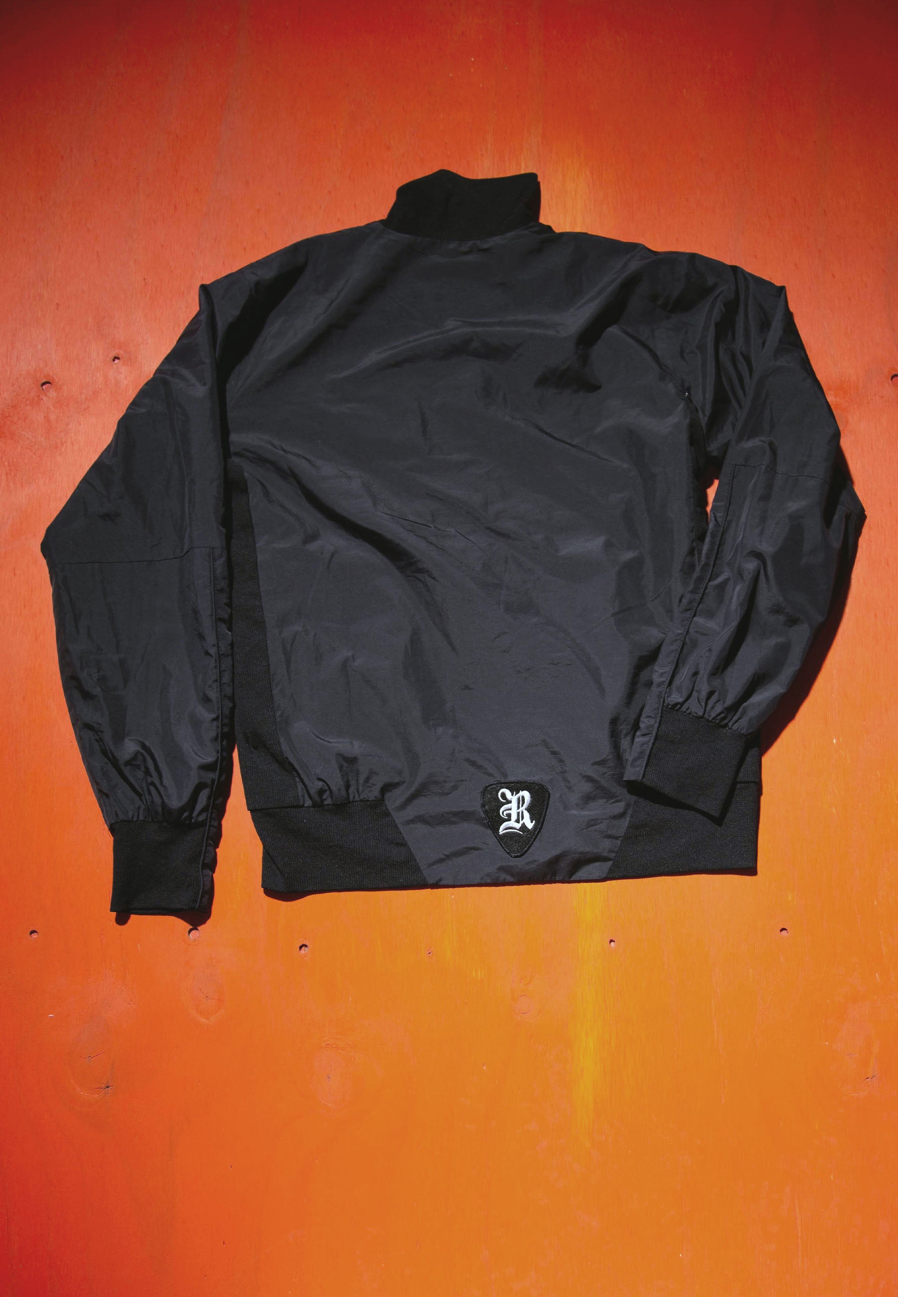 Revolution Tech Jacket Vintaged Black