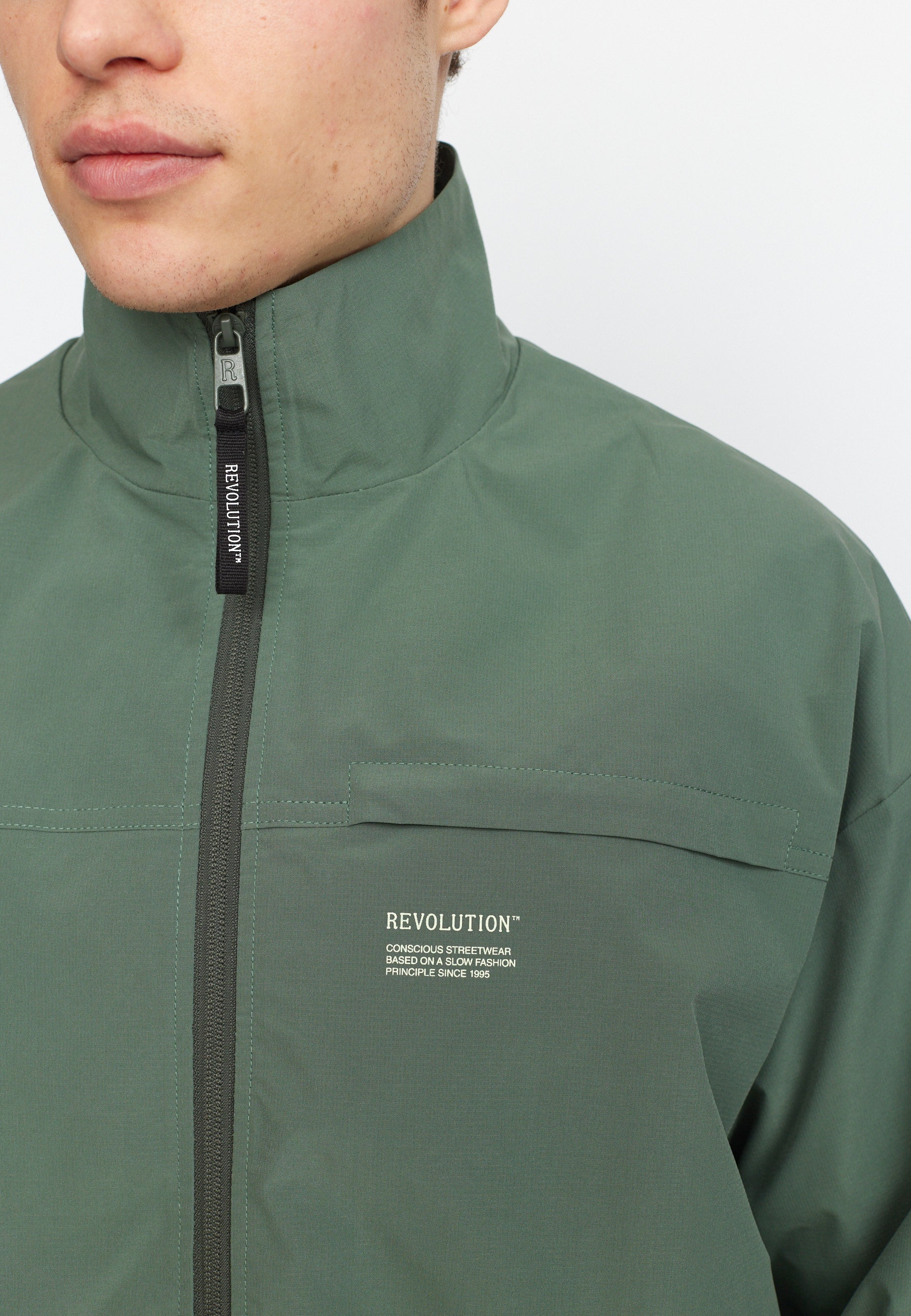 Revolution Track Jacket Lightweight Outerwear Dustgreen