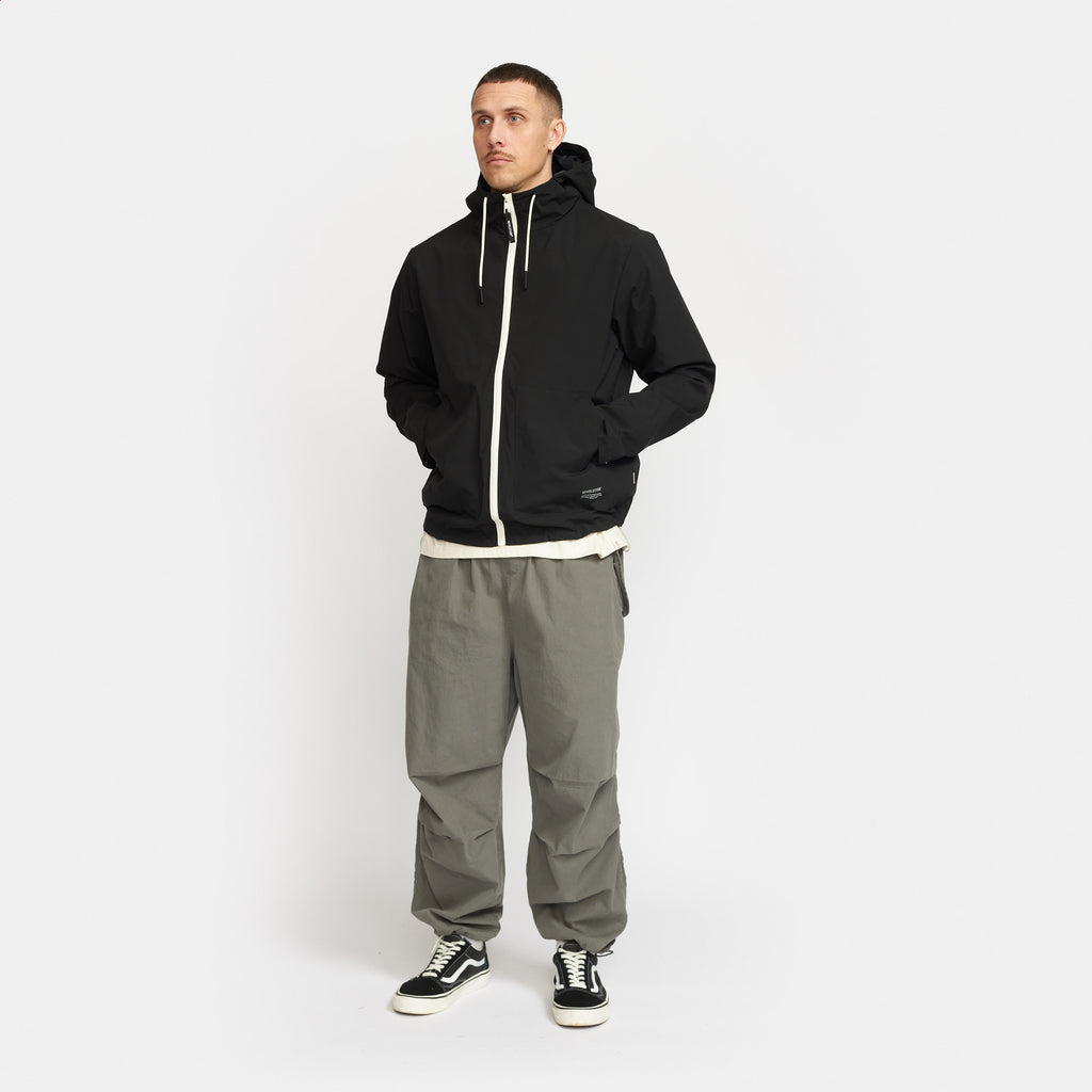 Revolution Zip Anorak Lightweight Outerwear Black