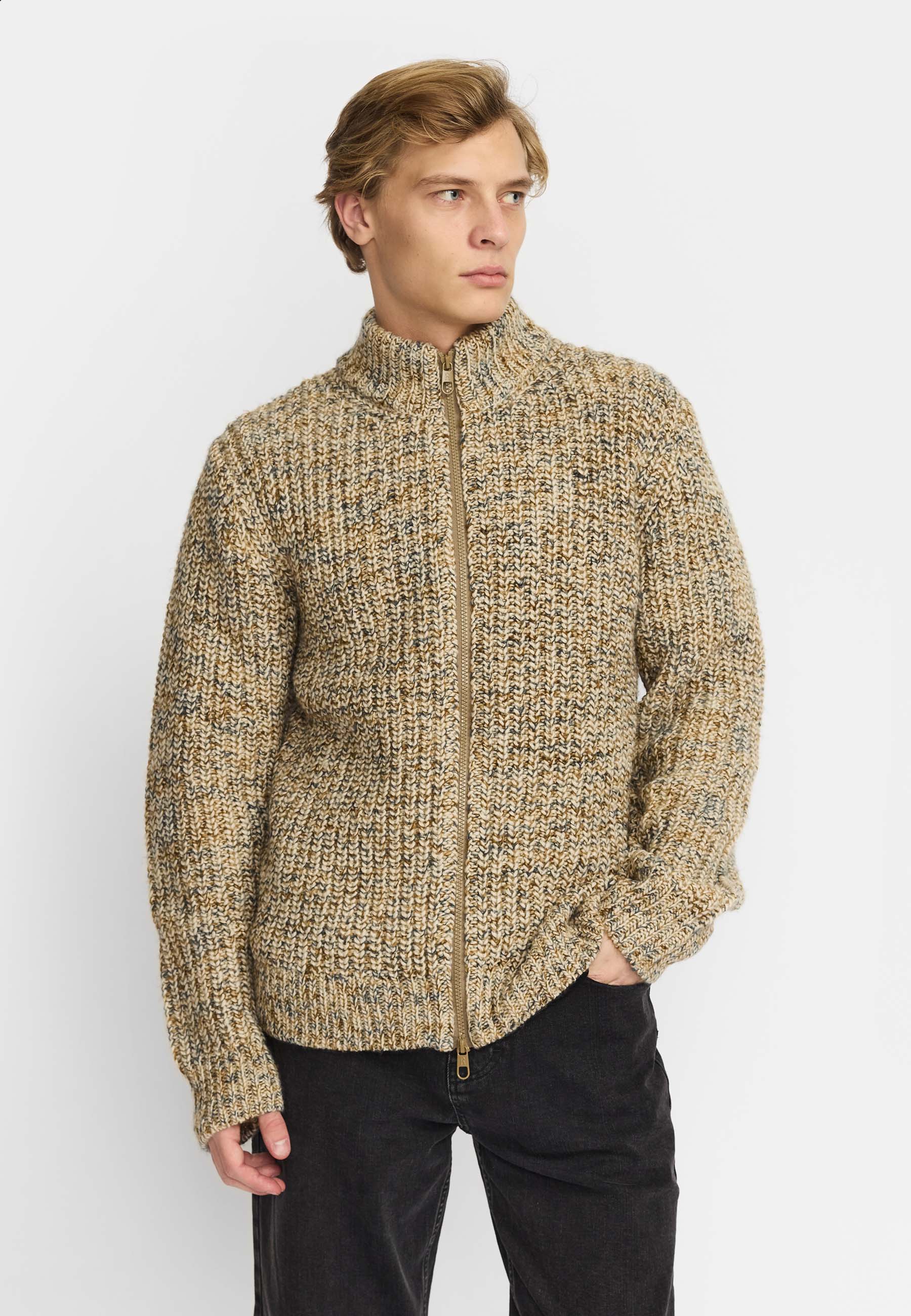 Revolution Zipped Knit Cardigan Knitwear Offwhite