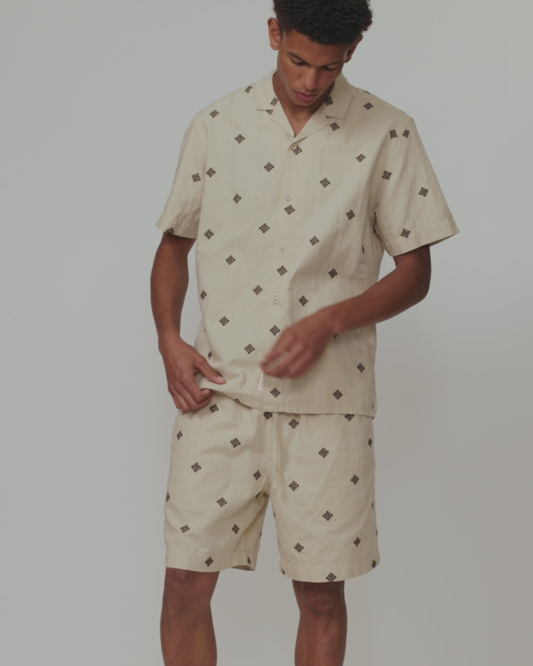 Revolution Short-sleeved Cuban Shirt Short-sleeve shirts Offwhite