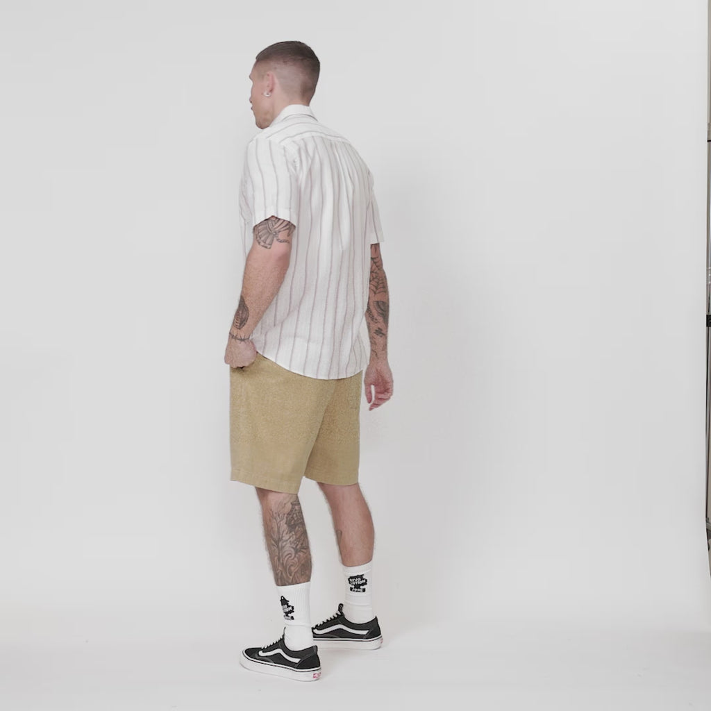 Revolution Short-sleeved Loose Shirt Short-sleeve shirts Offwhite